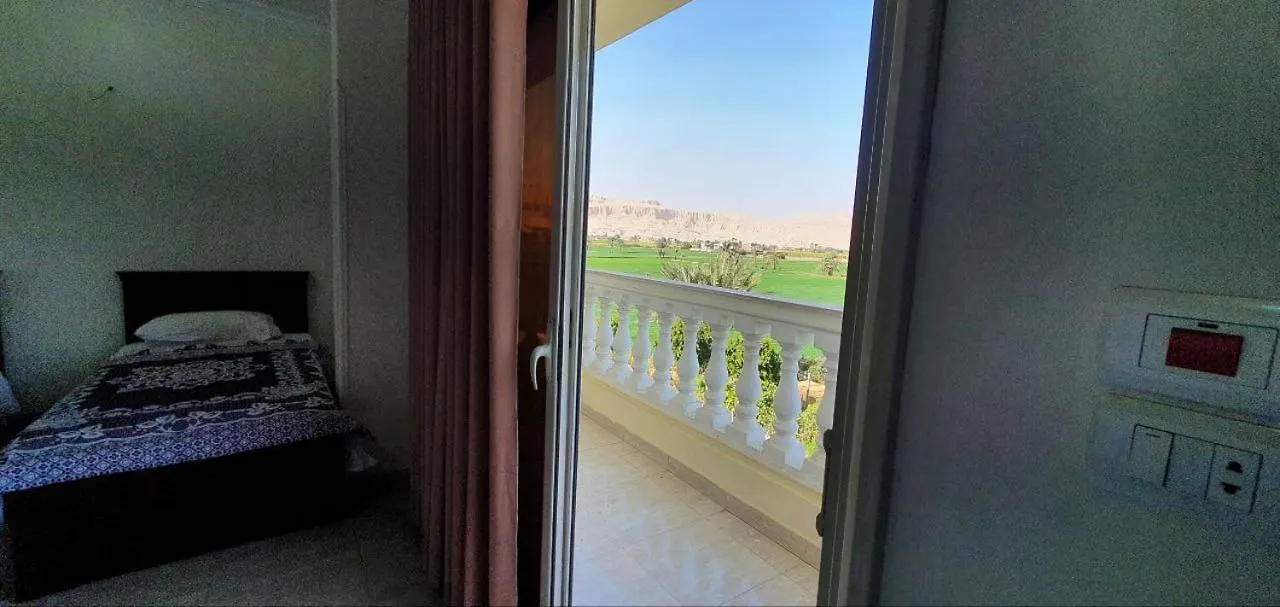 Continental Flat Apartment Al Qurnah