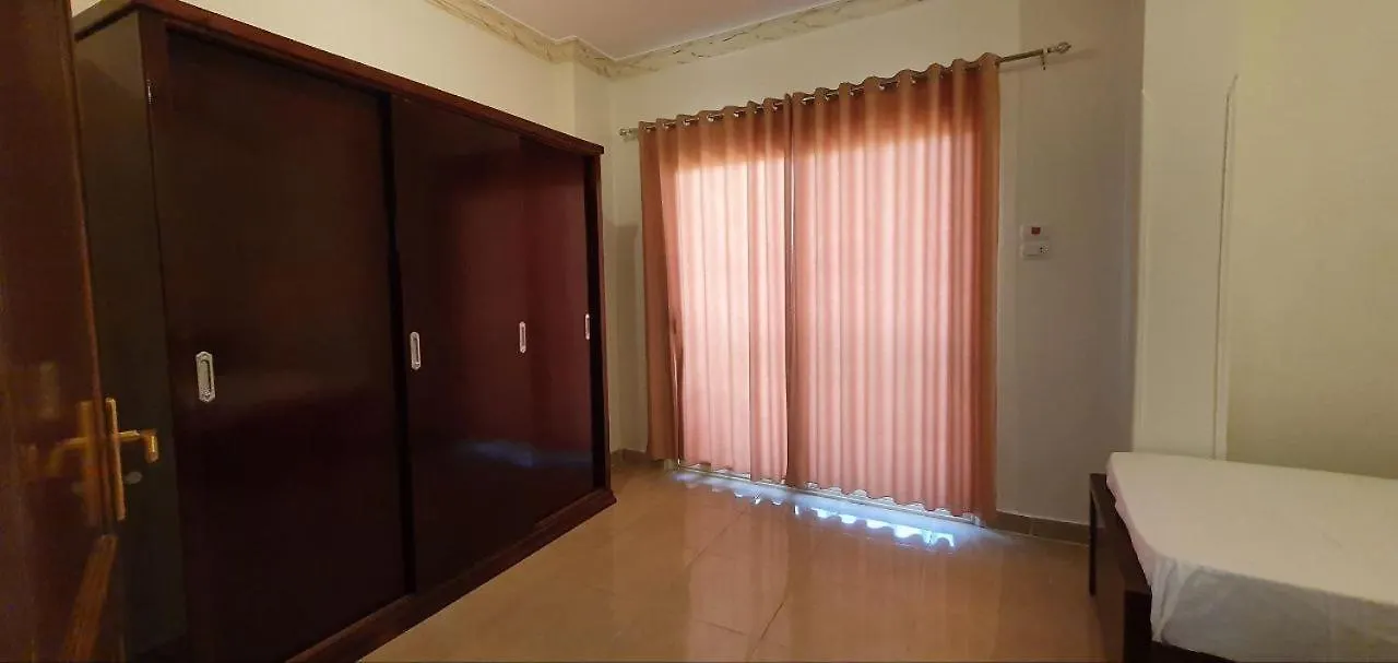 Continental Flat Apartment Al Qurnah