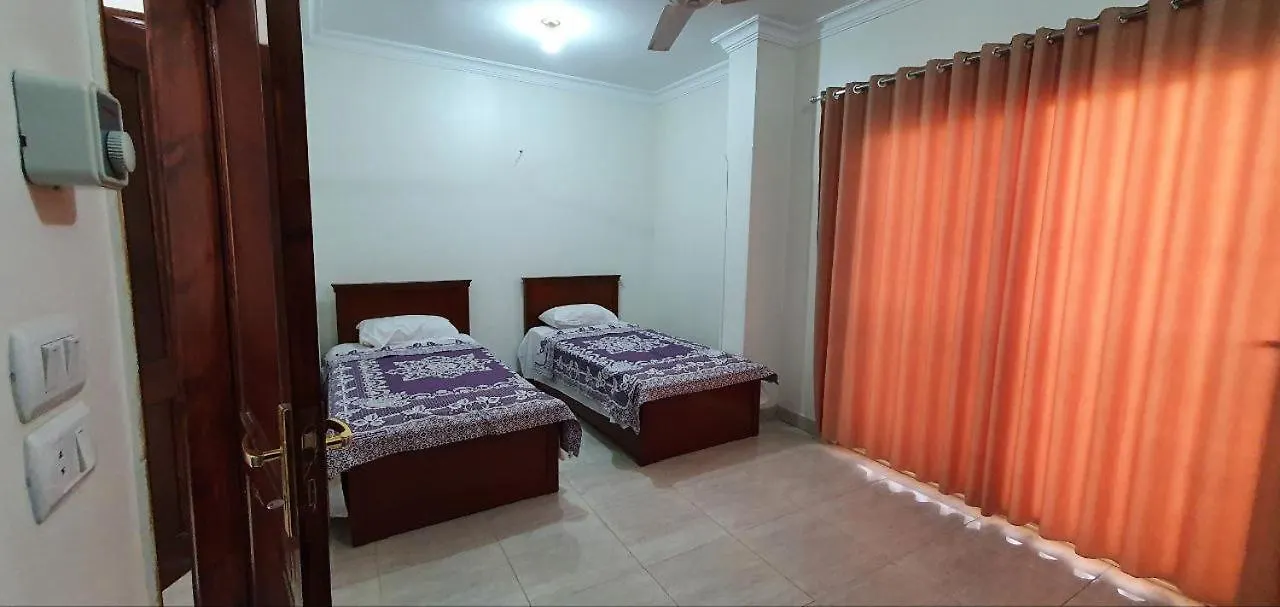 Continental Flat Apartment Al Qurnah