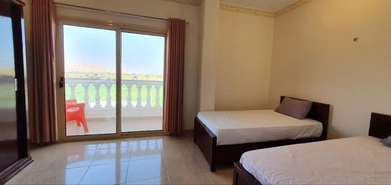 Continental Flat Apartment Al Qurnah